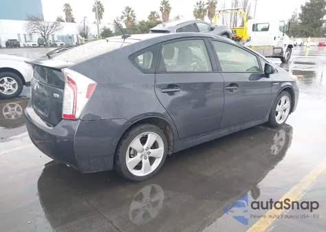 2015 Toyota Prius Five из США, поврежденный, VIN JTDKN3DU1F1960682